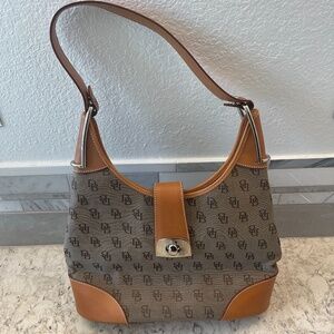 Vintage- Dooney & Bourke Signature DB Handbag